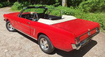 Cabriolet : Ford Mustang 1965