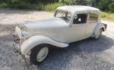 Limousine : Citroën Traction  12 B 1954